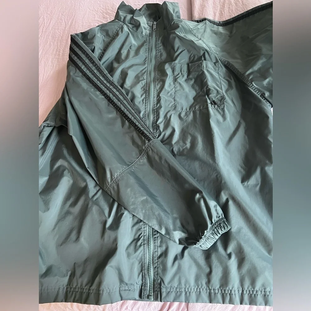 Vintage adidas windbreaker hooded jacket size medium